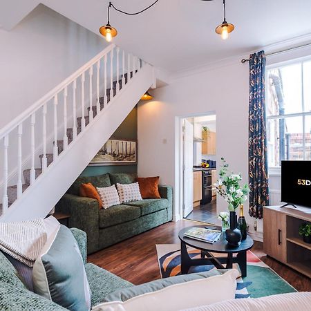 New! Stunning 2-Bed City-Centre Home In Chester By 53 Degrees Property - Ideal For Couples & Groups - Sleeps 6! Exterior foto
